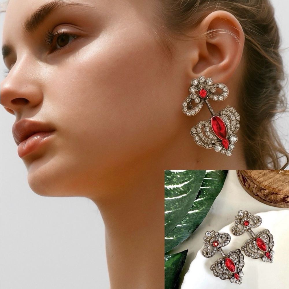 Regal Red Stone Gold Tone Earrings Baroque Regency Rhinestone Vtg Style NEW